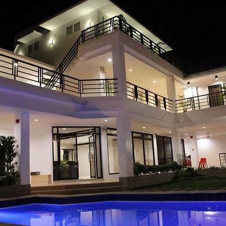 Be-Ing Suites Davao ภายนอก รูปภาพ