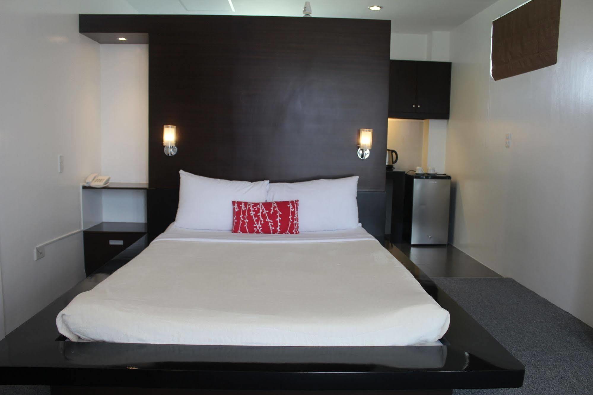 Be-Ing Suites Davao ภายนอก รูปภาพ